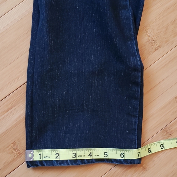 Capris - Picture 9 of 9